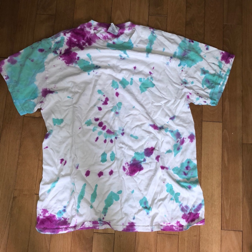 tie dye t-shirt